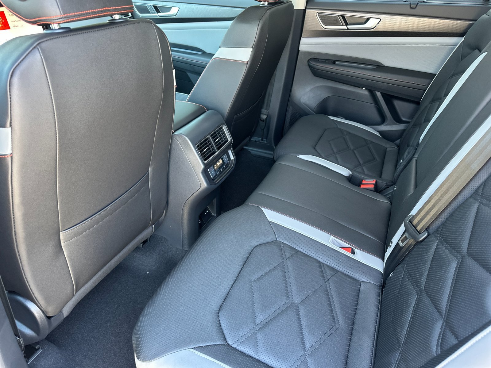 New 2026 Pure Gray Volkswagen 2.0T Peak Edition image 11