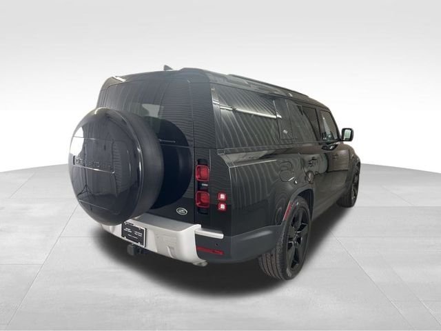 2023 Land Rover Defender S - Photo 4