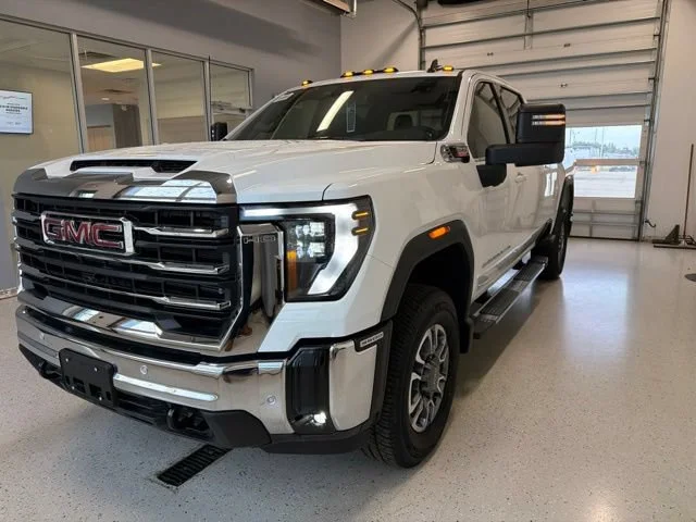 New 2026 Summit White GMC SLE image 9