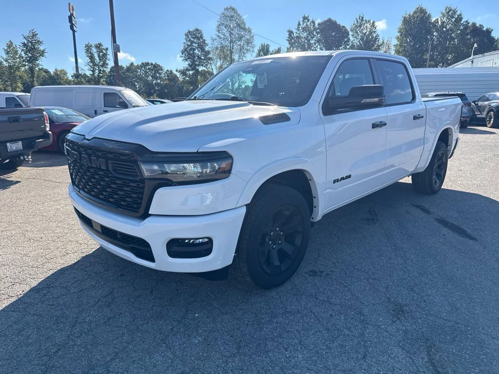 Used 2025 White Ram Big Horn/Lone Star image 1