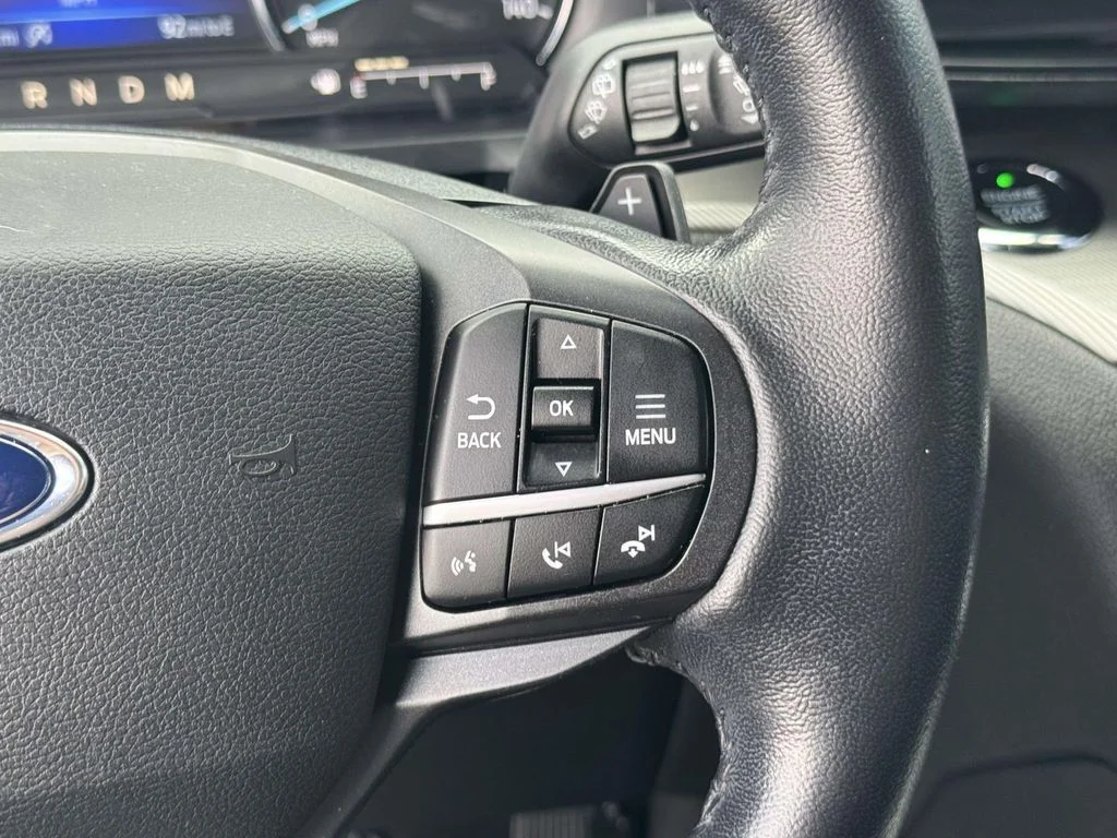 Used 2020 Black Ford XLT image 27