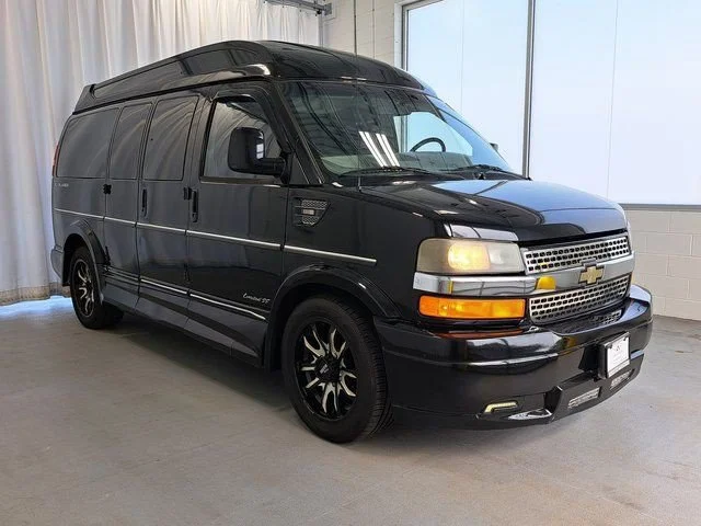 Used 2015 Black Chevrolet Work Van image 4
