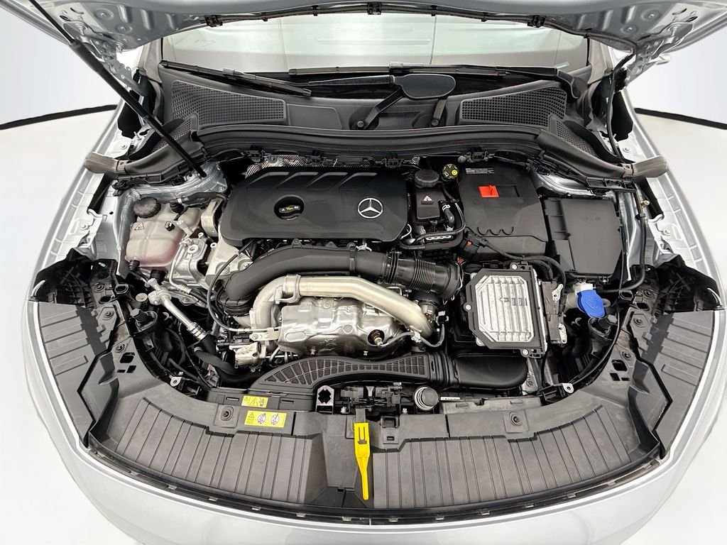 Certified Used 2025 Cirrus Silver Metallic Mercedes-Benz GLA 250 image 28