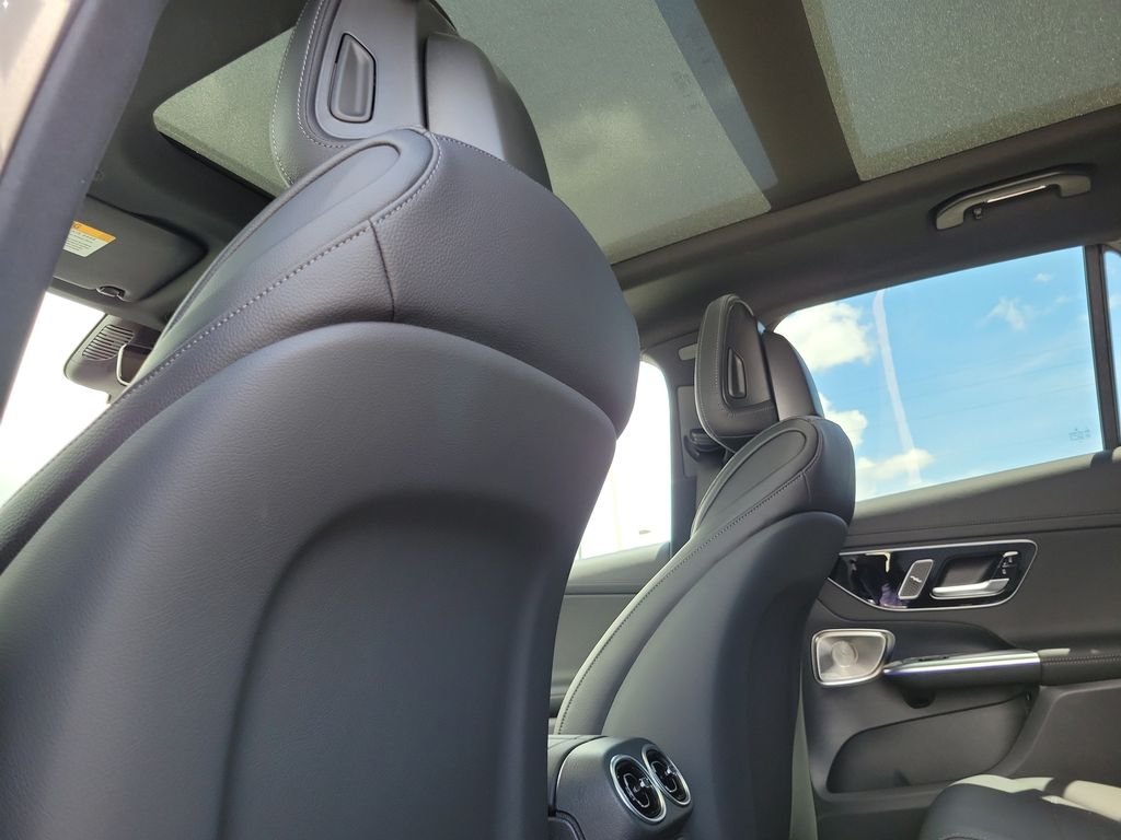 New 2027 Cirrus Silver Metallic Mercedes-Benz GLC 300 image 11