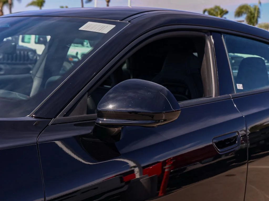 New 2026 Diamond Black Crystal Pearl-Coat Exterior Paint RAM Big Horn Night Edition image 183