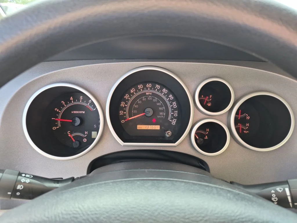Used 2012 White Toyota Grade image 25