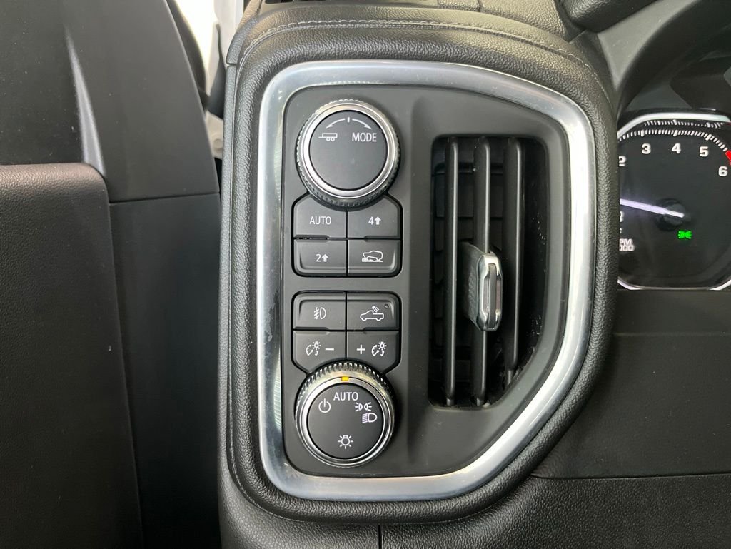 Used 2021 White GMC Elevation image 4
