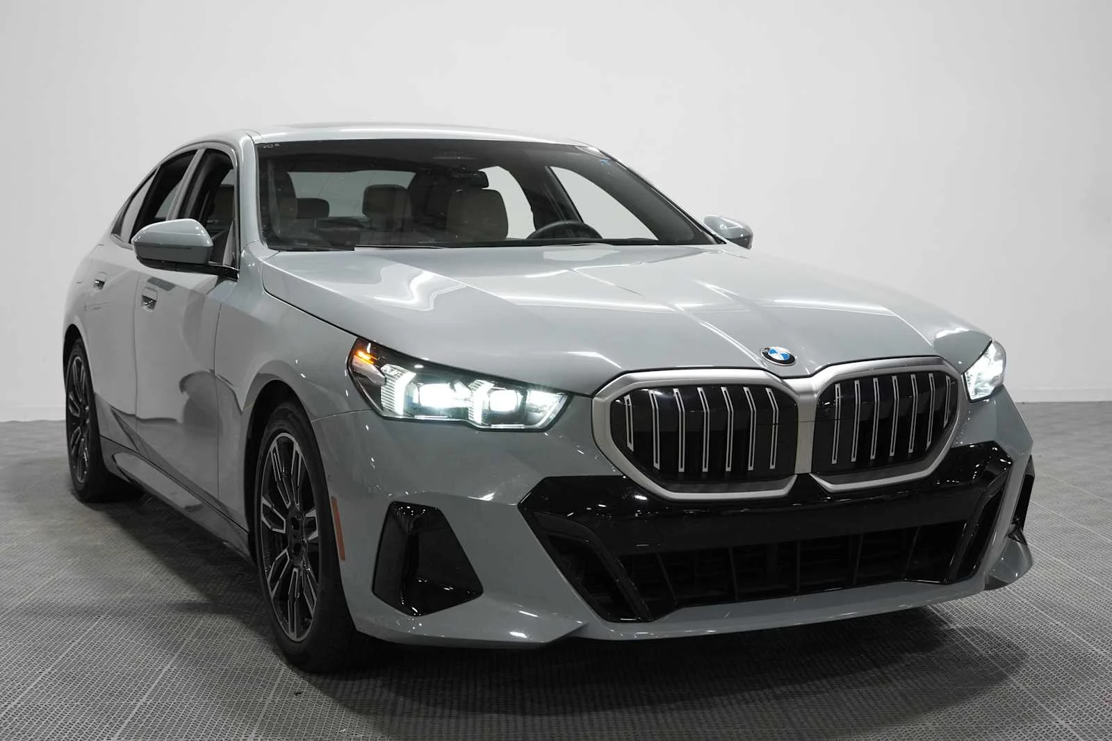 Used 2026 Brooklyn Grey Metallic BMW 530i xDrive image 3