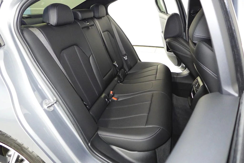 Used 2023 Gray BMW 330i image 20