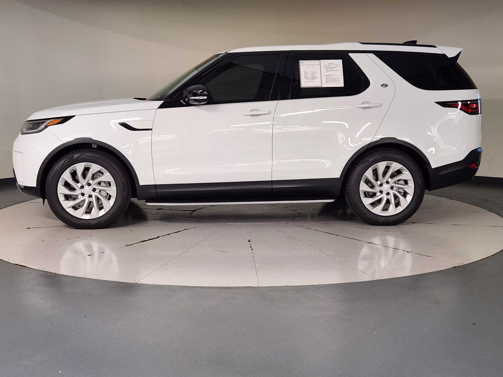 Used 2026 Fuji White Land Rover S image 5