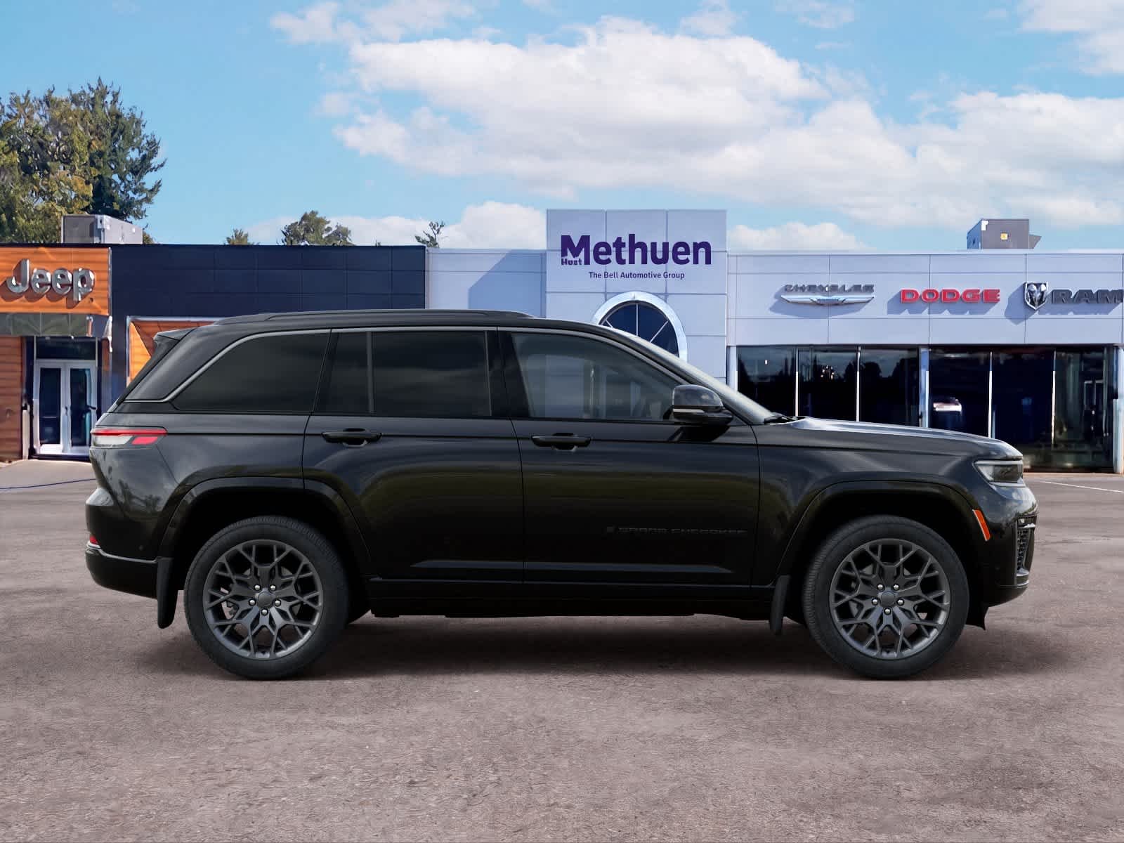 New 2026 Diamond Black Crystal Pearlcoat Jeep Summit image 21