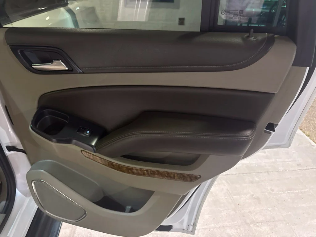 Used 2016 Pearl Chevrolet LTZ image 12