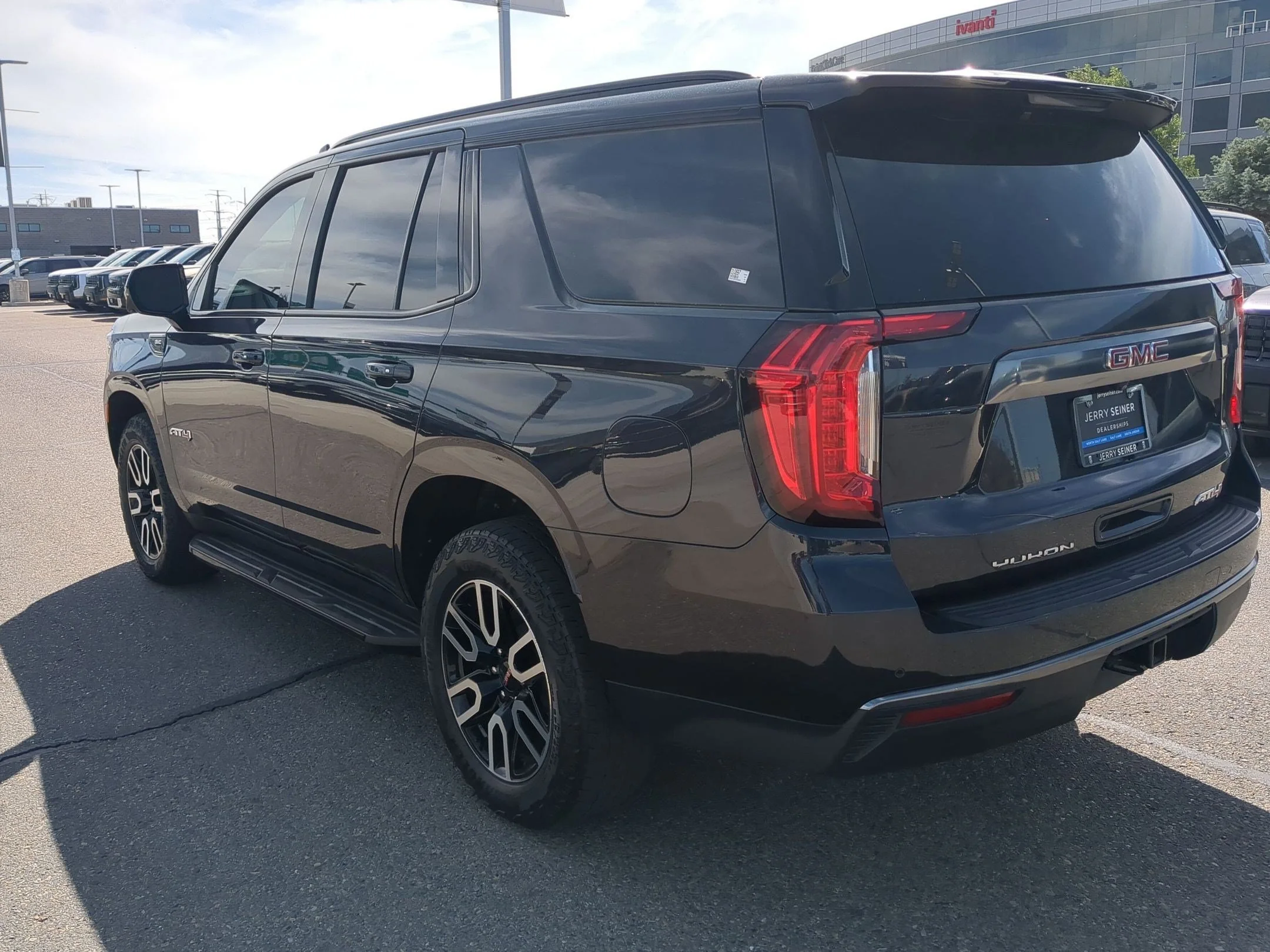 Used 2023 Onyx Black GMC AT4 image 4