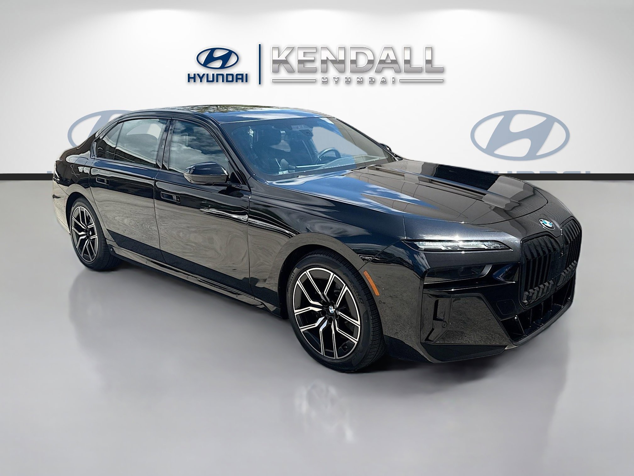 2023 BMW 7 Series 760i xDrive's photo