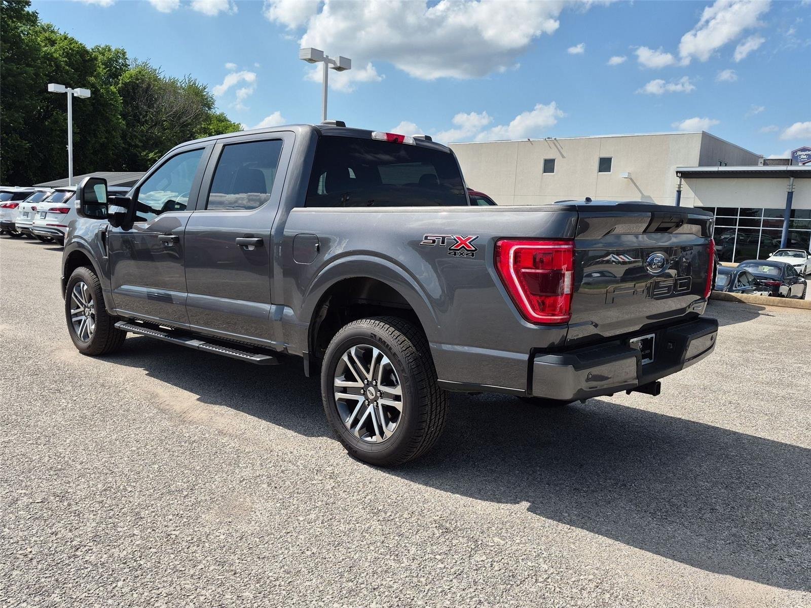 Used 2022 Carbonized Gray Metallic Ford XL image 3