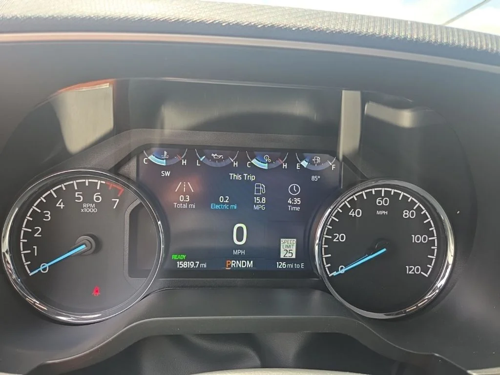 Used 2023 Black Ford XLT image 19