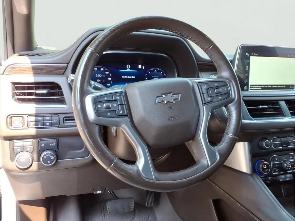 Used 2022 SUMMIT WHITE Chevrolet Z71 image 3