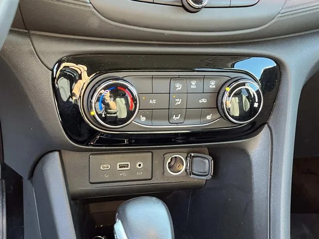 Used 2023 White Buick Preferred image 30