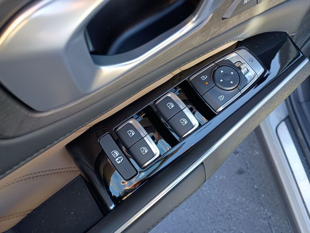 New 2026 Wolf Gray Kia X-Line SX Prestige AWD image 19