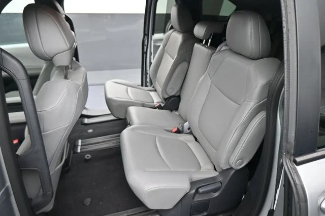 Used 2025 Silver Toyota XLE image 18