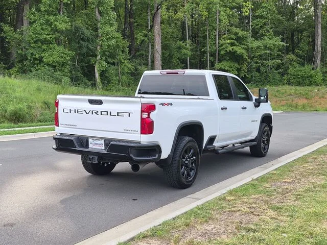 Used 2024 White Chevrolet Custom image 13