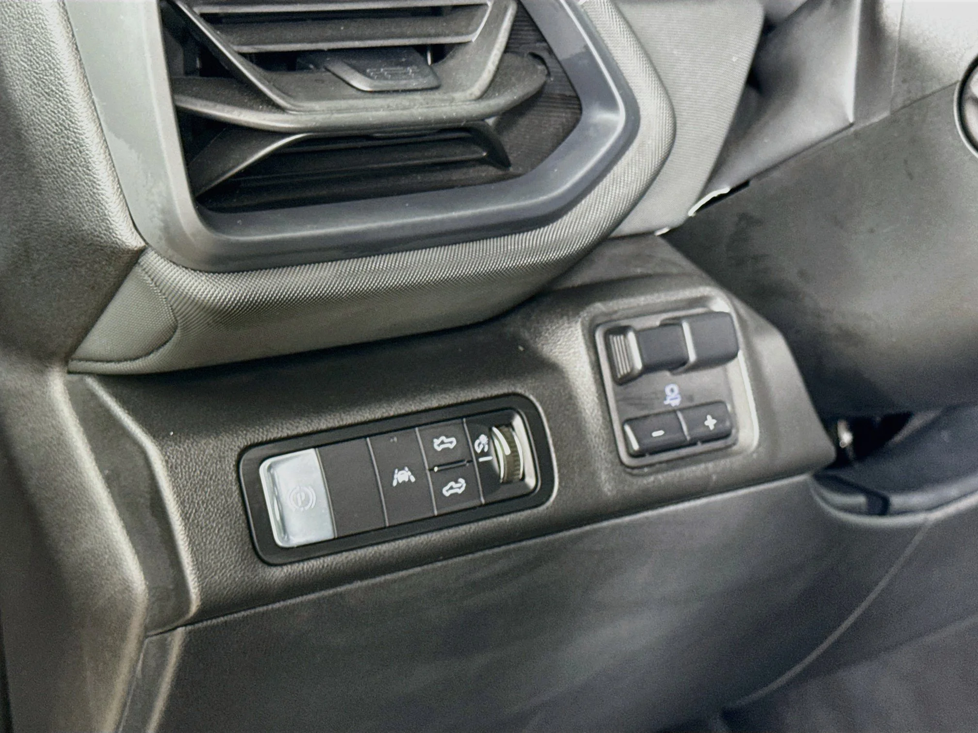 Used 2026 Blue Smoke Metallic Chevrolet LT - Max Range image 12