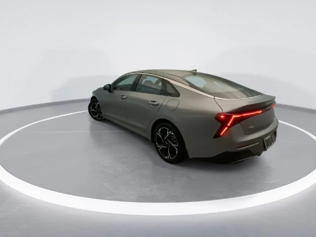 Used 2025 Gray Kia GT-Line image 4