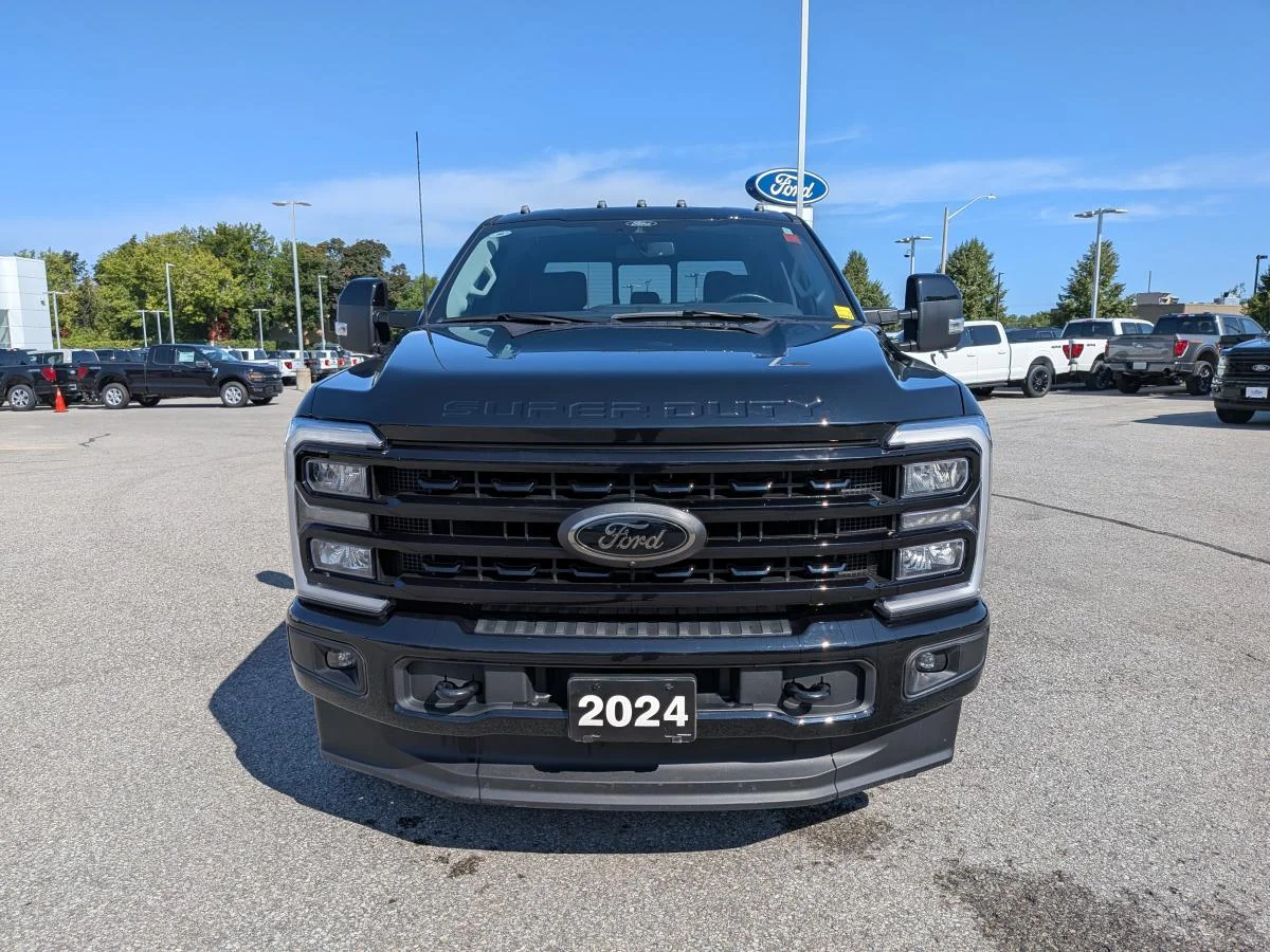 Used 2024 Black Ford Xl 4wd Crew Cab image 2