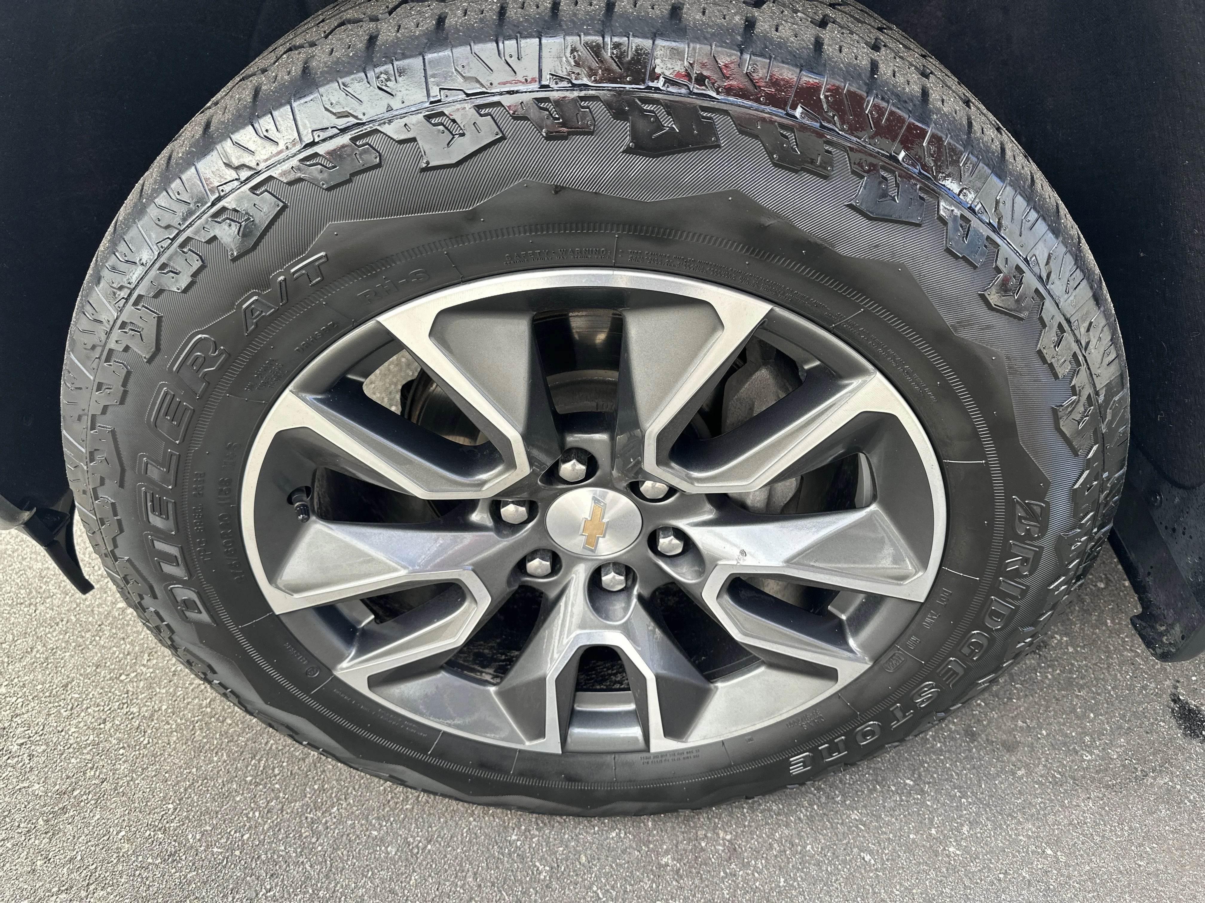 Used 2023 Sterling Gray Metallic Chevrolet LT image 32
