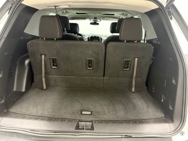 Used 2018 White Chevrolet LT image 8