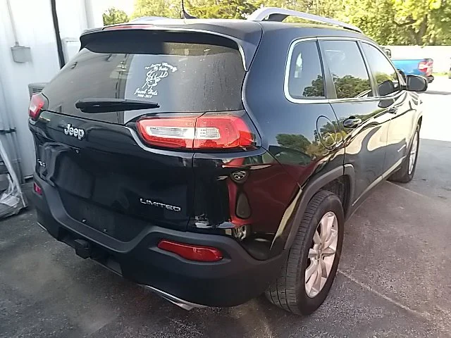 Used 2015 Black Jeep Limited image 22