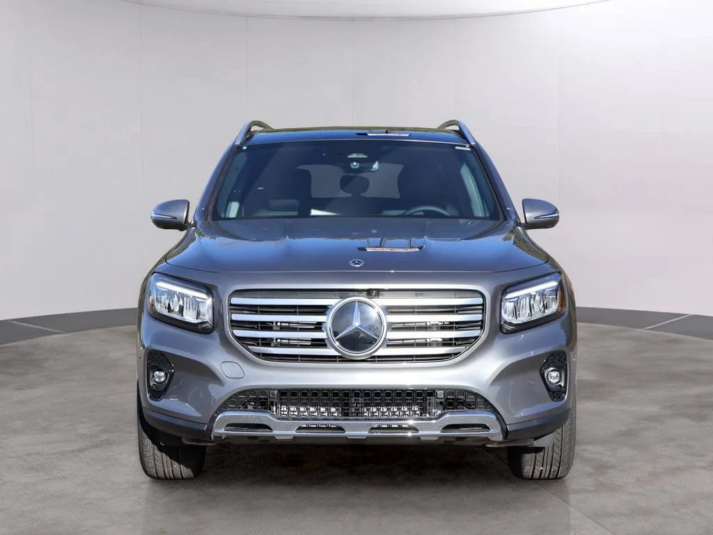 Certified Used 2026 Mountain Gray Metallic Mercedes-Benz GLB 250 image 2