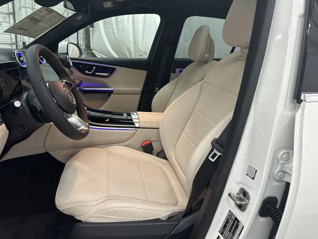 Certified Used 2026 White Mercedes-Benz GLC 300 image 23