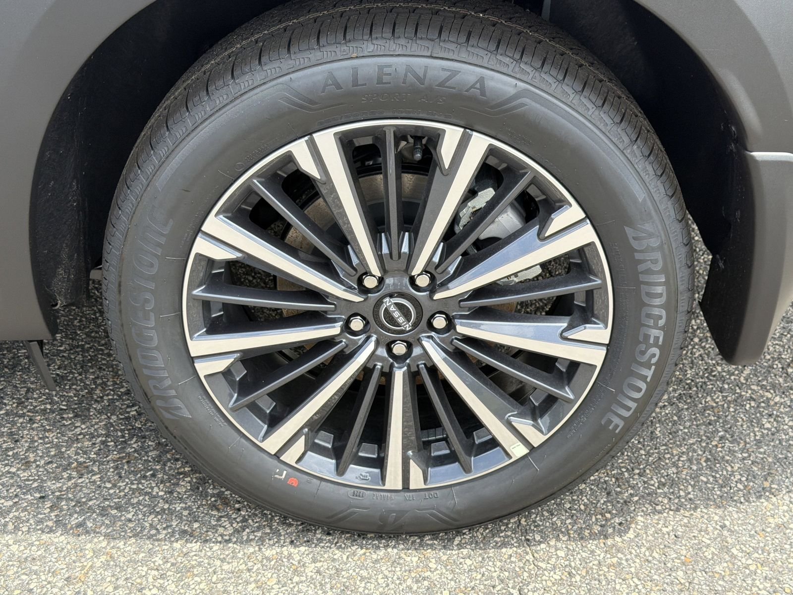 New 2026 White Nissan Platinum image 31