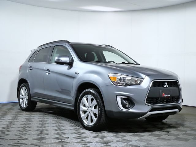 Used 2015 Gray Mitsubishi GT image 1