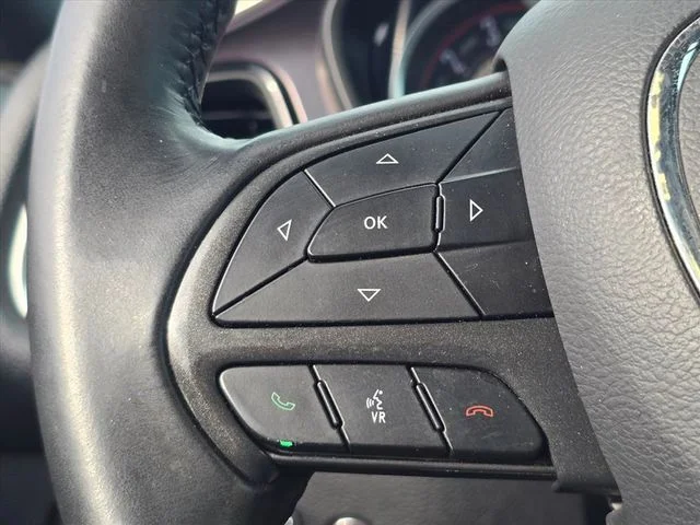 Used 2017 Red Dodge SXT image 21