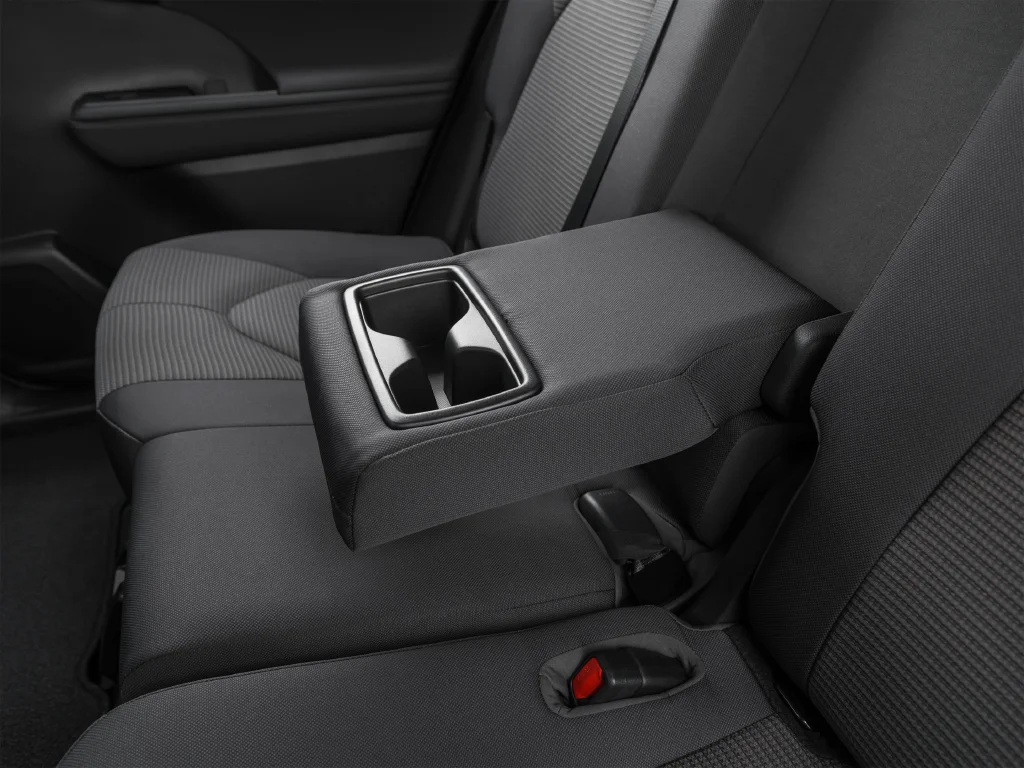 Used 2020 White Toyota XLE image 39