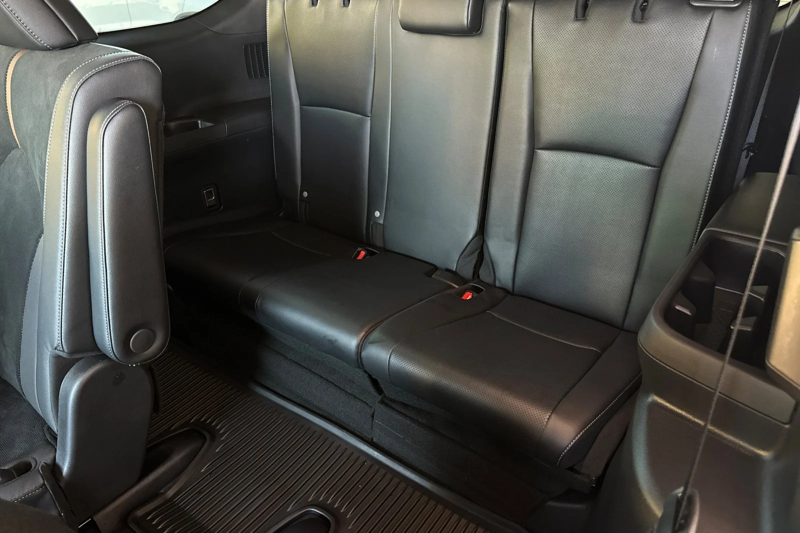 Used 2025 Red Toyota MAX Platinum image 14