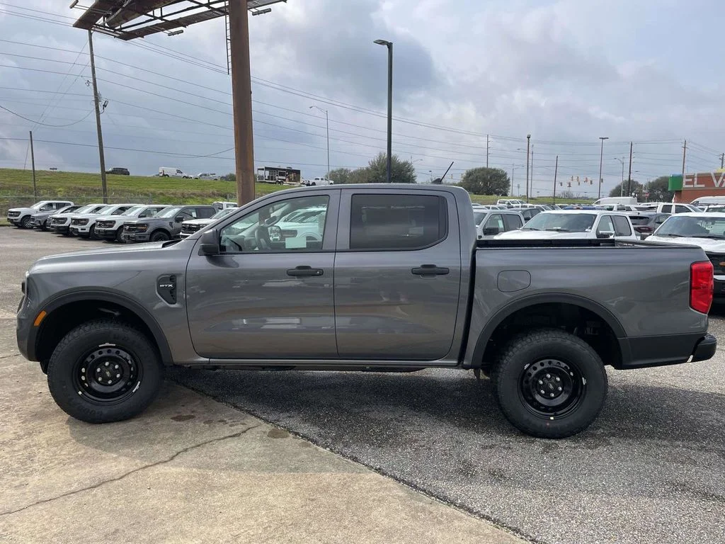 New 2026 Gray Ford XL image 6