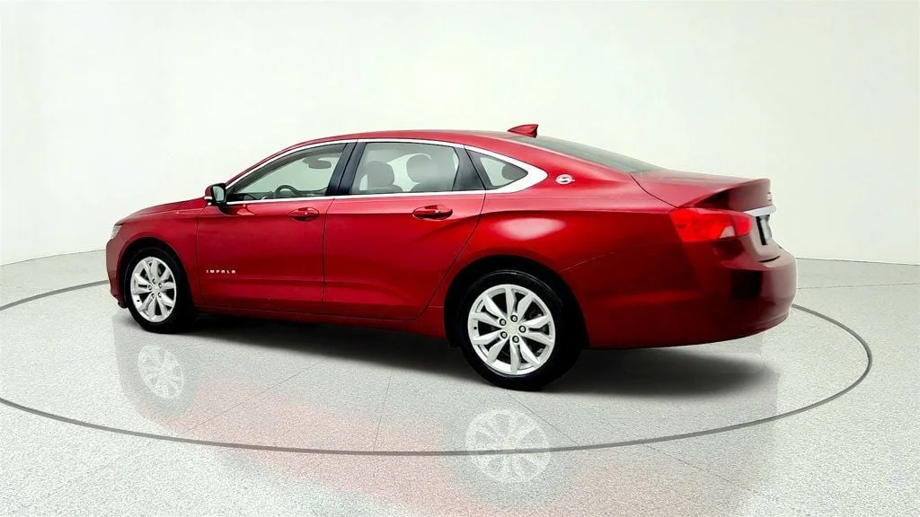 Used 2018 Cajun Red Tintcoat Chevrolet 4dr Sedan LT w/1LT image 7