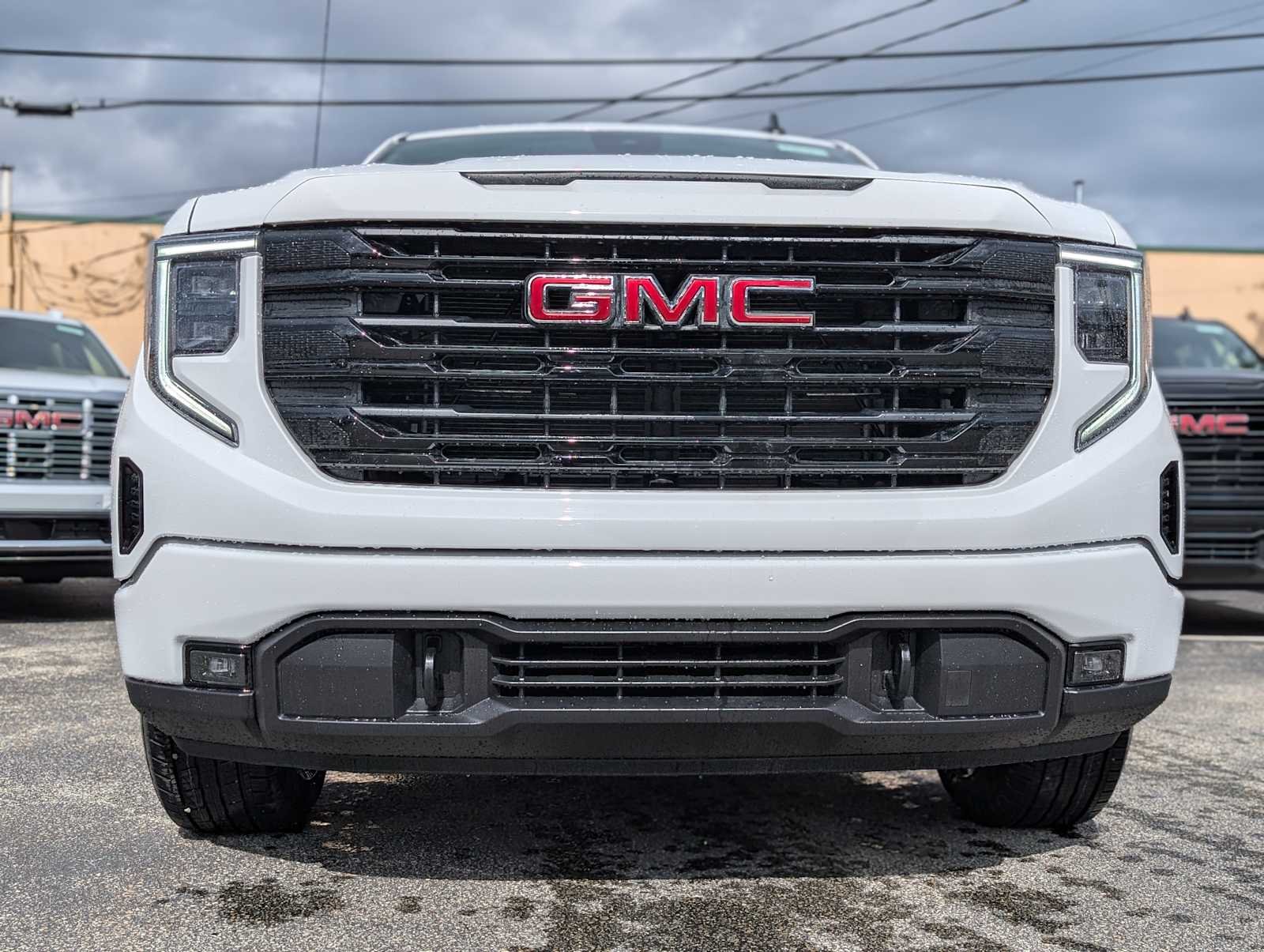 New 2026 Summit White GMC Elevation image 2