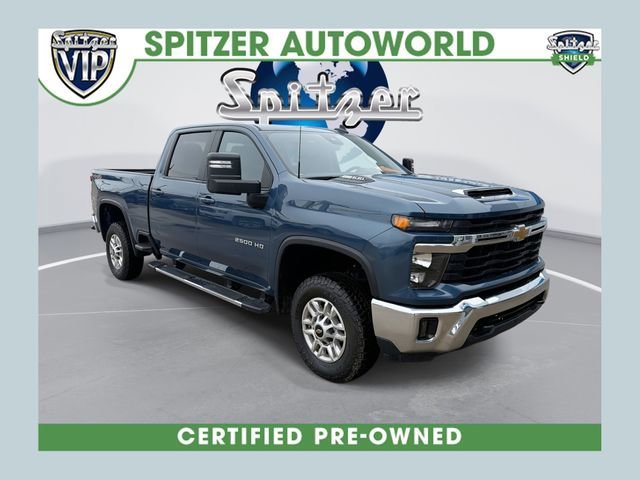 2025 Chevrolet Silverado HD LT 4WD Crew Cab Standard Box's photo