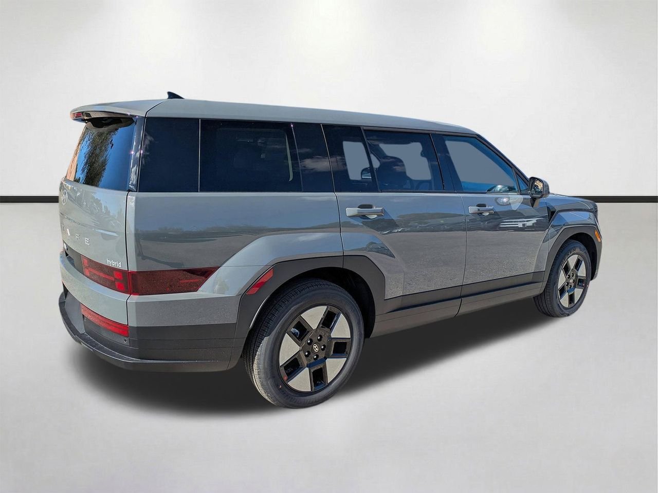 New 2026 Hampton Gray Hyundai SE image 4