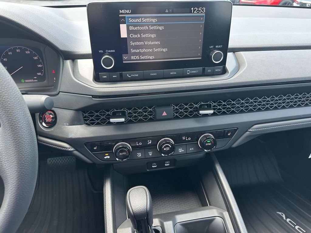 2025 Honda Accord SE - Photo 16