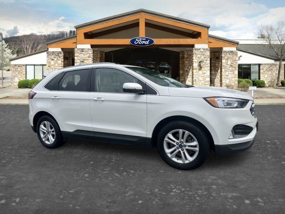 Used 2020 White Metallic Ford SEL image 3