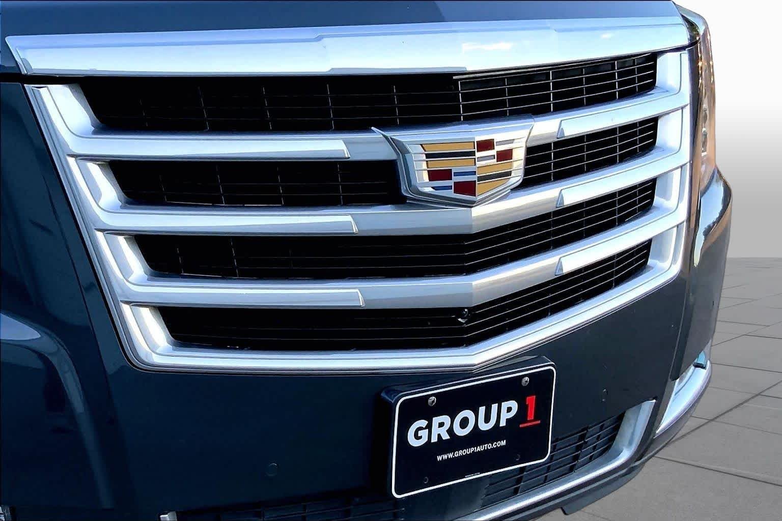 Used 2020 Shadow Metallic Cadillac Premium Luxury image 28