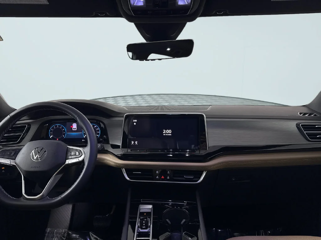 New 2026 Black Volkswagen SE w/Technology image 7