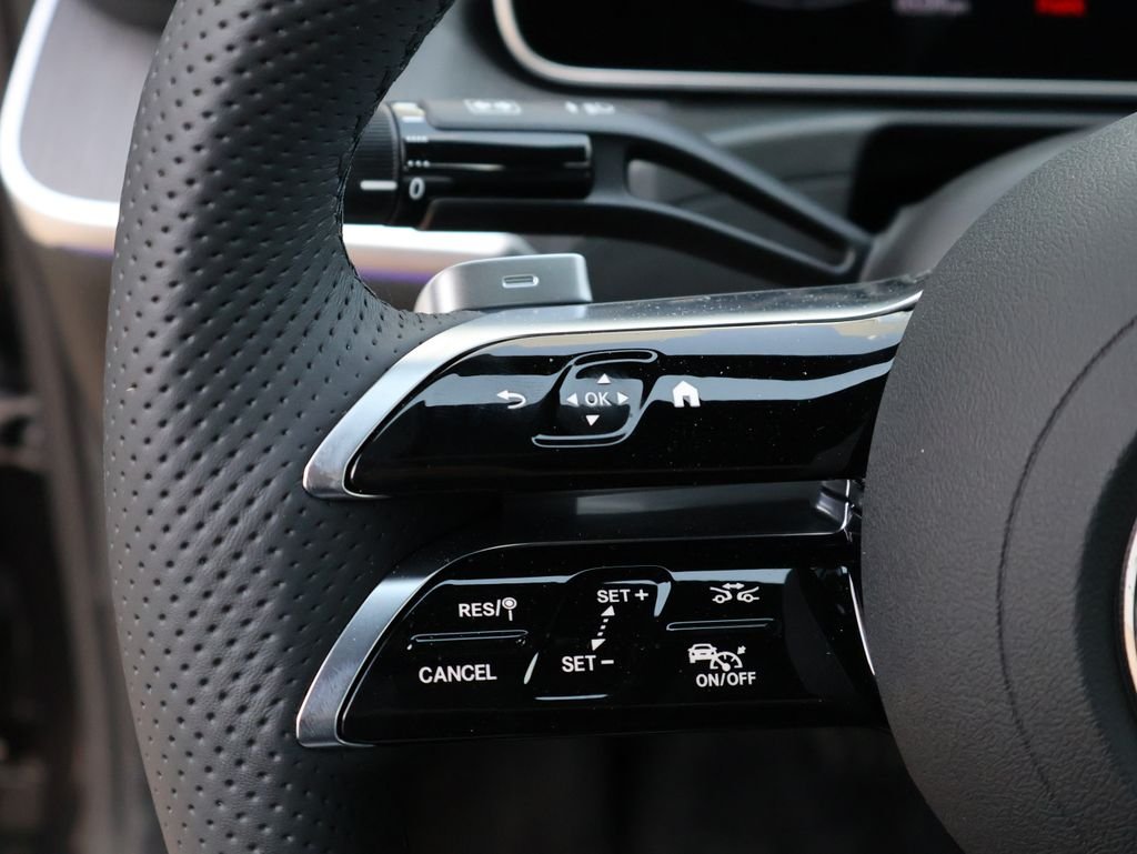 New 2026 Graphite Grey Metallic Mercedes-Benz C 300 image 31