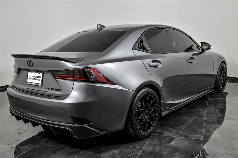 Used 2016 Nebula Gray Pearl Lexus  image 9