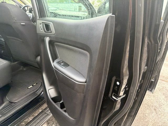Used 2020 Black Ford XL image 20